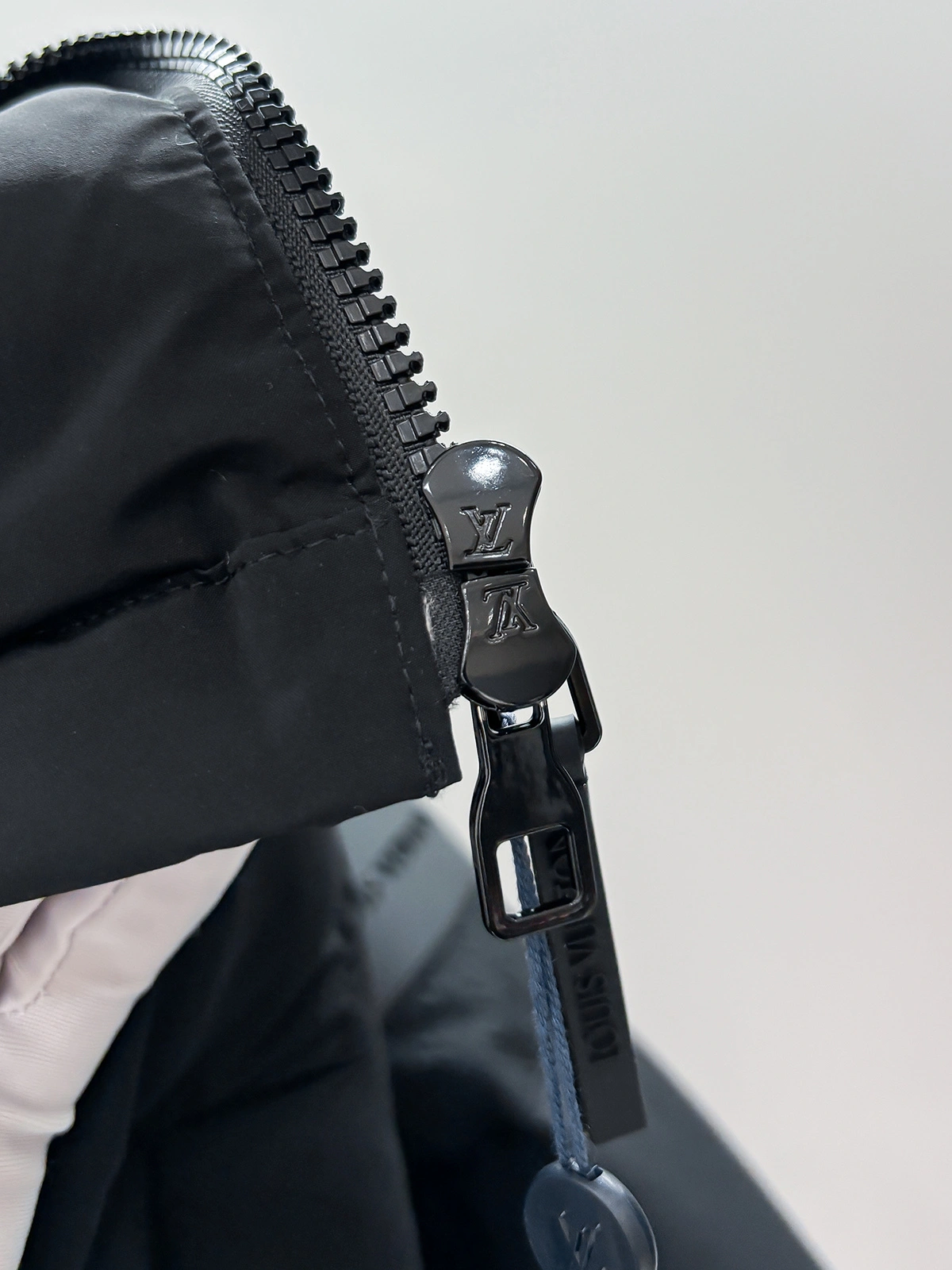 wg.luxury-- 8V Down jacket white goose down item: E-F501J1523H